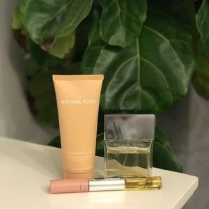 Michael Kors Signature Perfume and Body Lotion Set